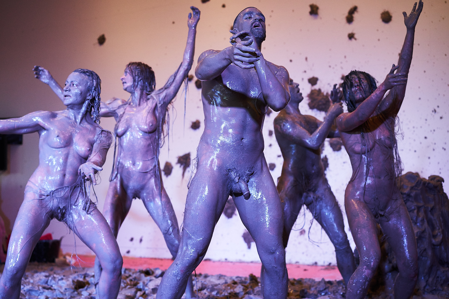 Florence Peake, The Rite of Spring, De La Warr Pavilion, 2018. Photo by Anne Tetzlaff