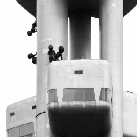 Žižkov Television Tower in Prague, © Raimond Spekking / CC BY-SA 4.0 (via Wikimedia Commons)