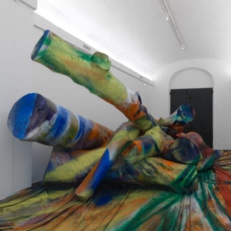 Katharina Grosse, Ingres Wood, 2018 - © 2018 Katharina Grosse and VG Bild-Kunst, Bonn. Photo by Alessandro Vasari. Courtesy Gagosian.