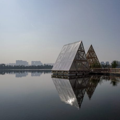 Installation, Kunlé Adeyemi, NLÉ Works, MFS IIIx3 - Minjiang Floating System, Chengdu, China, 2018. Courtesy Mao Jihong Arts Foundation.