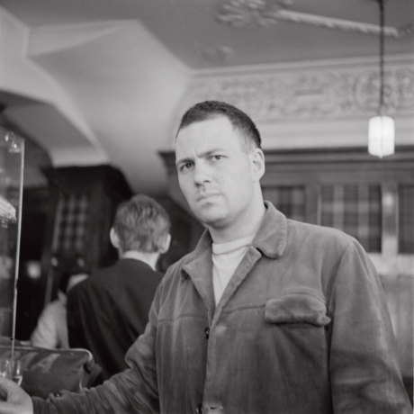 John Deakin, portrait of the artist Frank Auerbach, a fellow student of Riley’s at the RCA, London, 1950s. Image from the book Bridget Riley A Very Very Person.