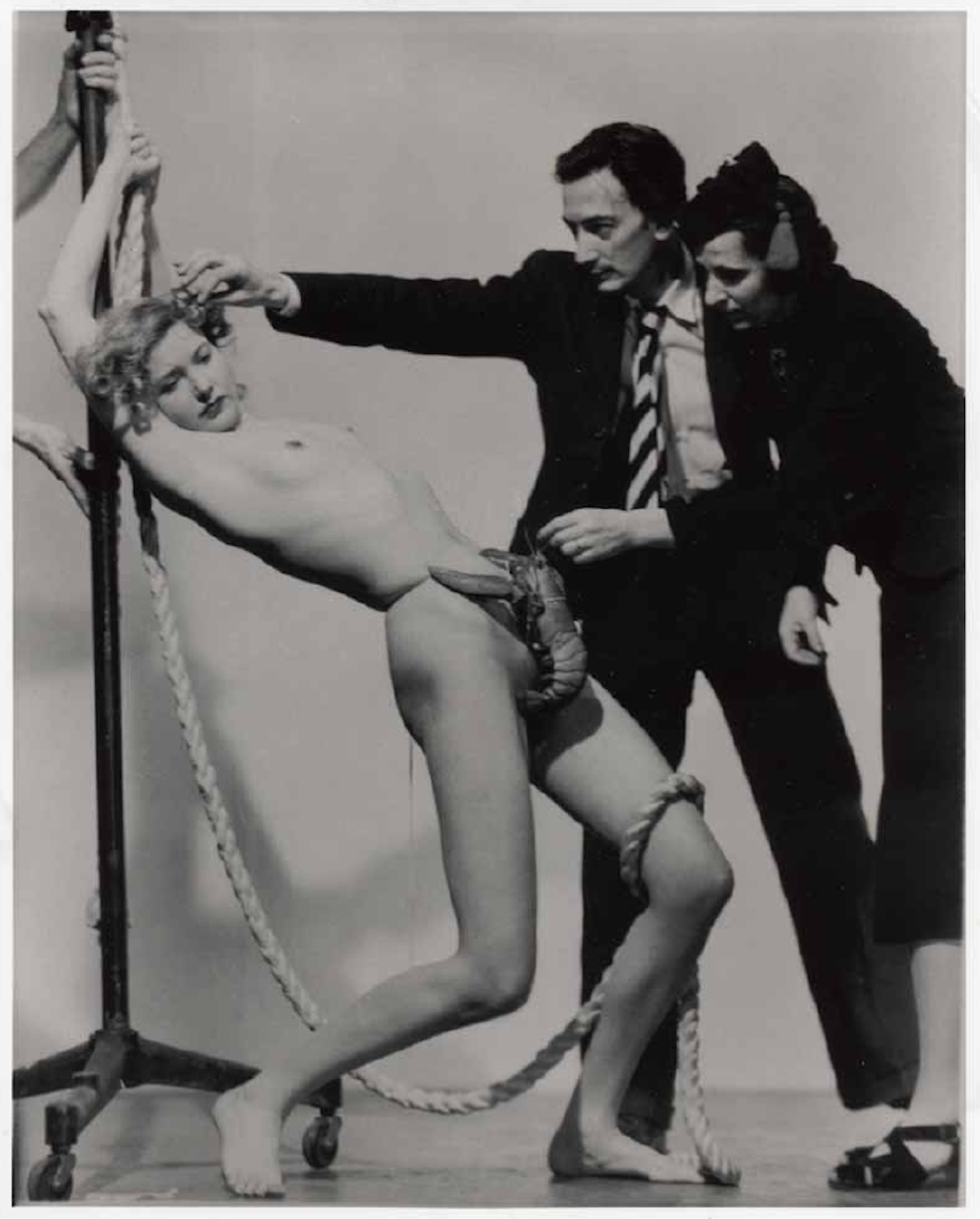 Salvador Dali, Wife Gala and a Strategically Placed Lobster For Dali's Dream of Venus exhibit, 1939 World's Fair. Photo by Murray Korman. Courtesy the Estate of Murray Korman