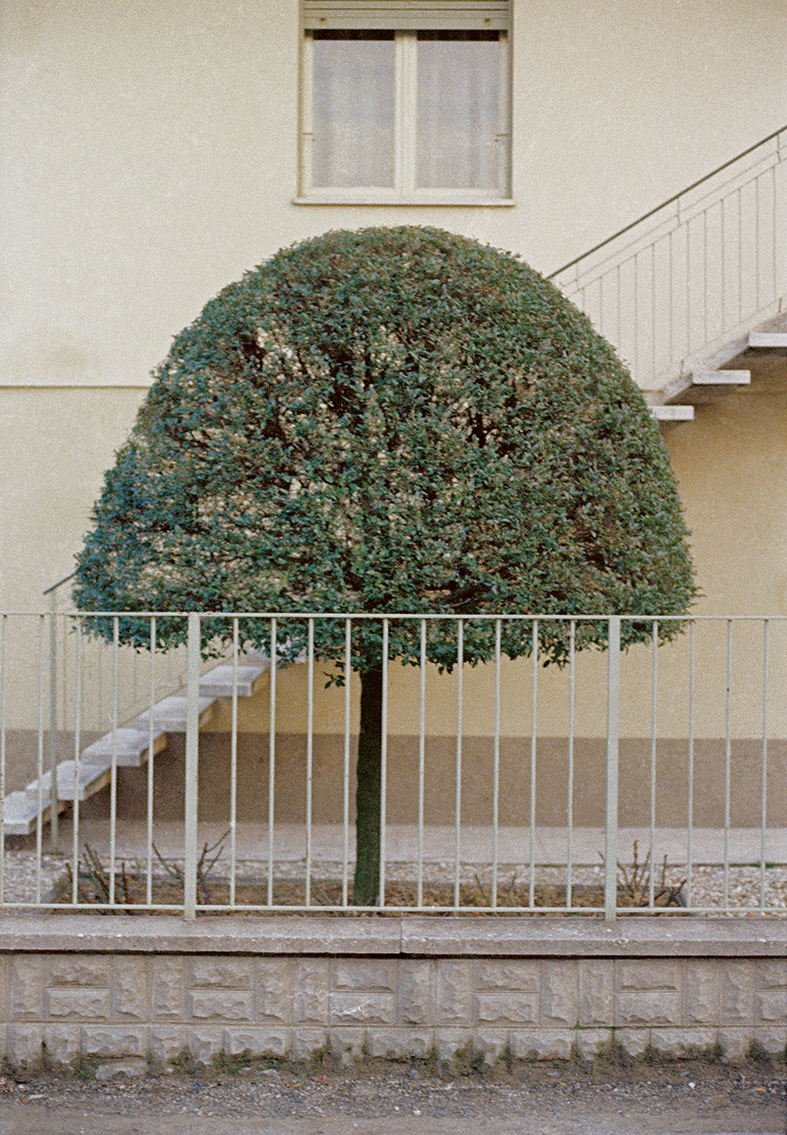 Luigi Ghirri. Image from Colazione sull’Erba (MACK, 2019). Courtesy the estate of the artist and MACK.