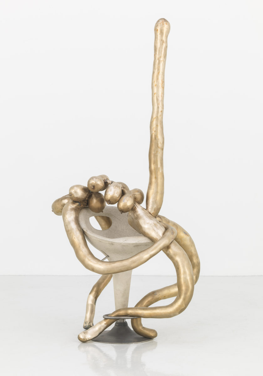 Sarah Lucas, Elf Warrior, 2018. © Sarah Lucas. Courtesy of the artist, Blum & Poe, Los Angeles/New York/Tokyo, and Gladstone Gallery, New York and Brussels Photo by Steve Russell Studios