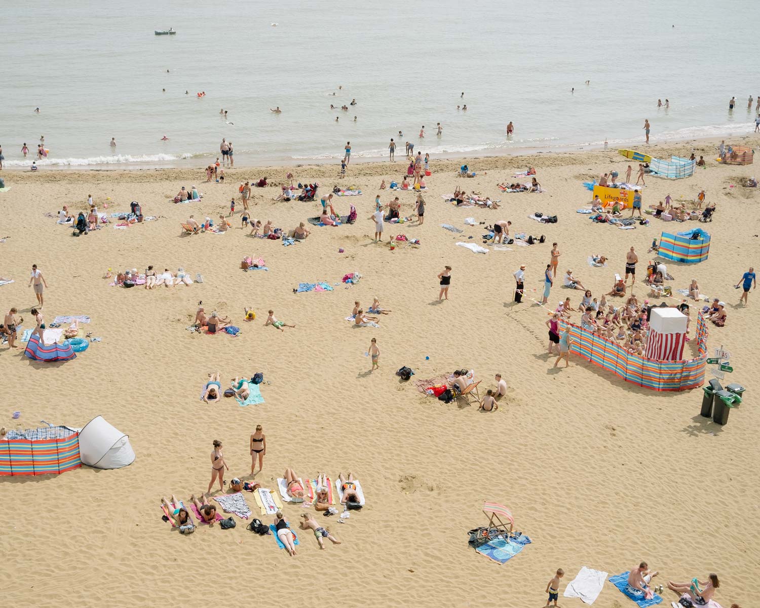 Images: Rob Ball Rob Ball, Viking Bay, Broadstairs, 2014. From Funland by Rob Ball, published by Hoxton Mini Press