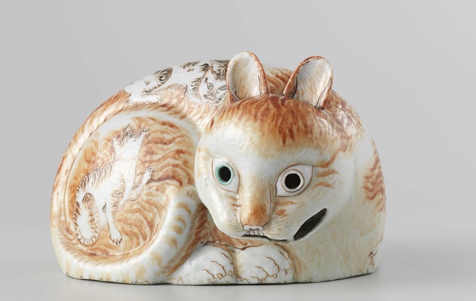 18th century China cat nightlight, from 10 x Cats in the Rijksmuseum