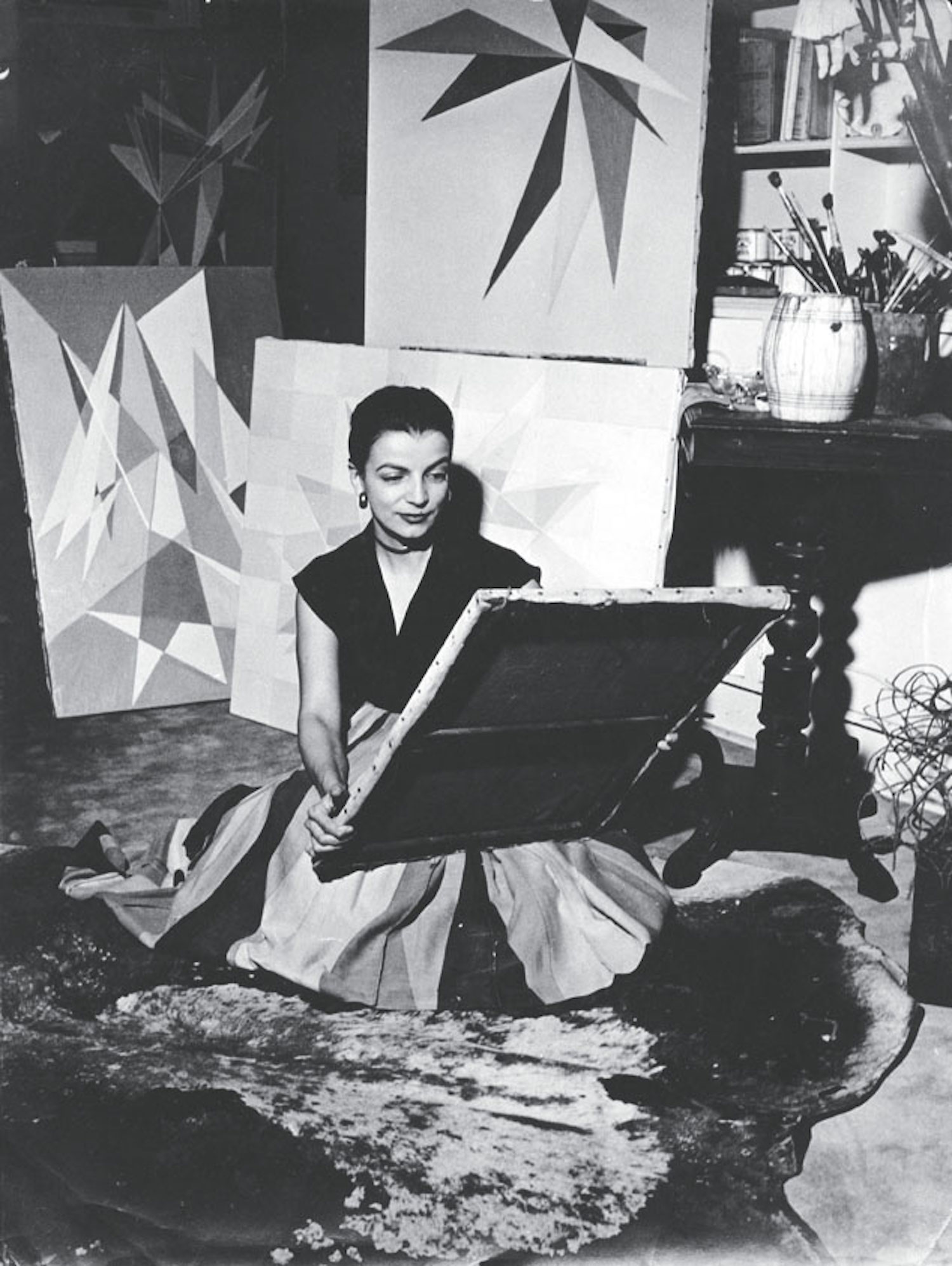 Lygia Clark in her studio, Rio de Janeiro, c. 1950Courtesy of Guggenheim Bilbao