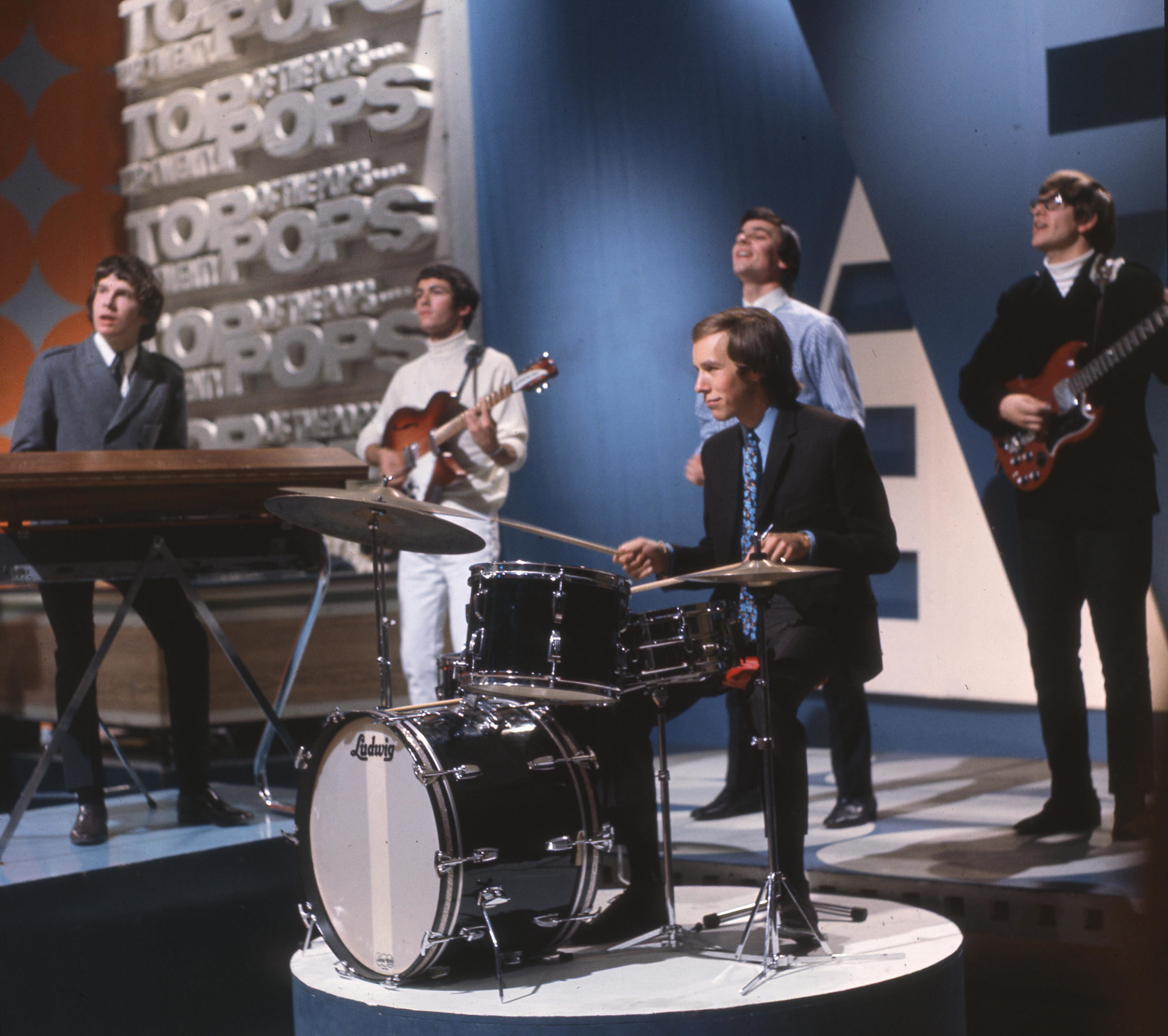 FEC8MG ZOMBIES English pop group on BBC TV's Top of the Pops in September 1965. Photo Tony Gale. Image shot 1965. Exact date unknown.