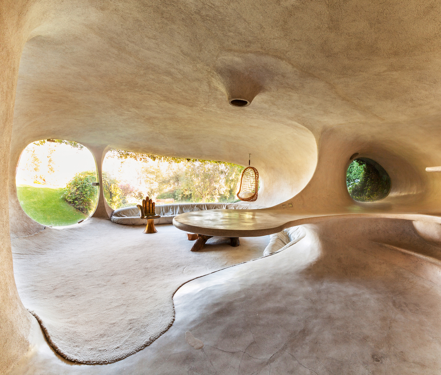 Javier Senosiain, Casa Orgánica, Naucalpan de Juárez, Mexico. Picture credit: Francisco Lubbert, Courtesy of Arquitectura Orgánica