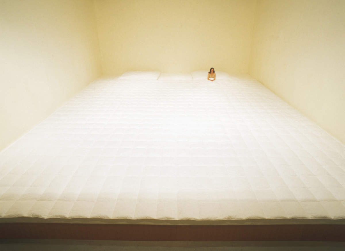 Nelly Agassi, Bedroom, 2005 - ELEPHANT