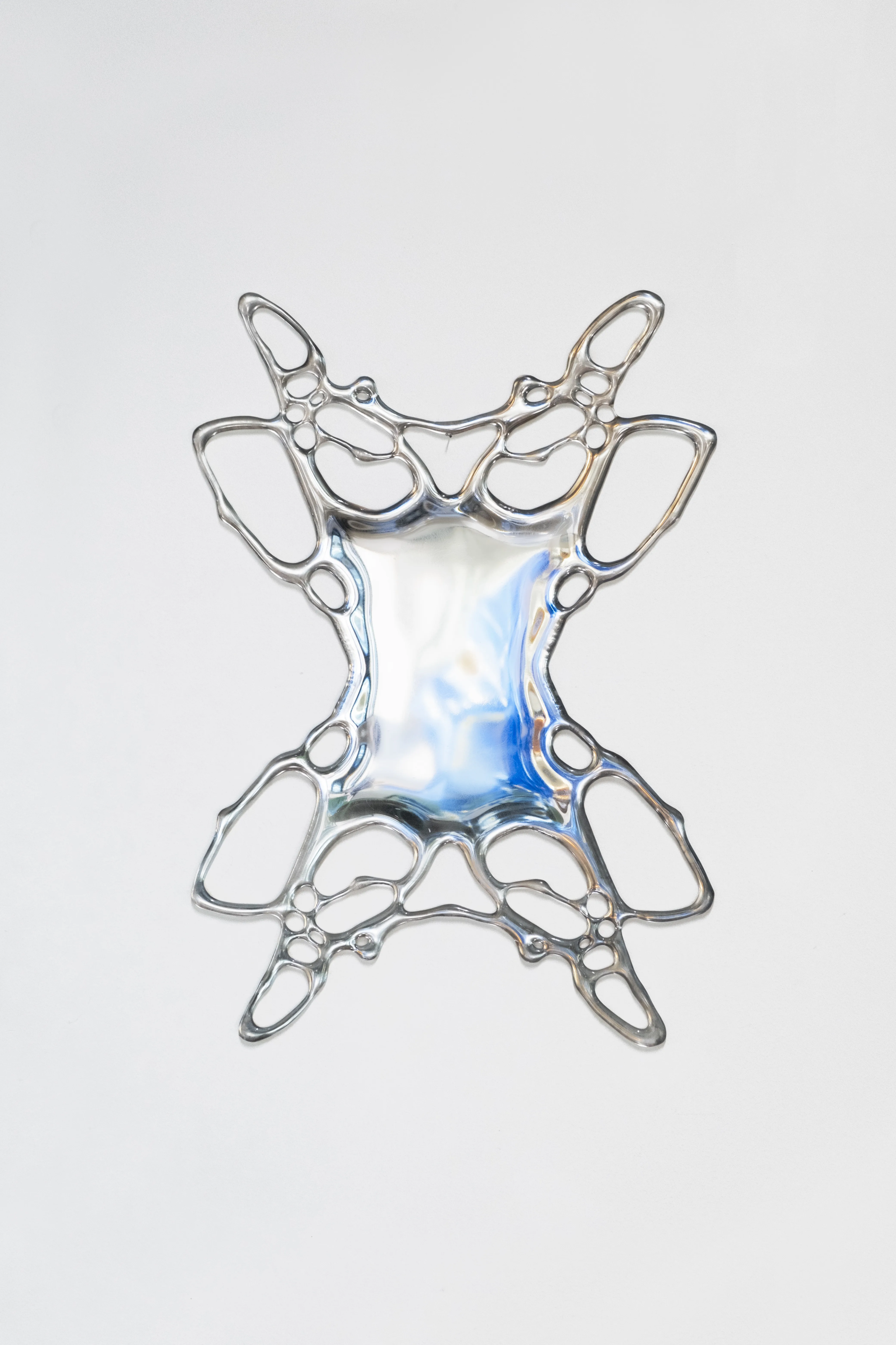 Entangled Mirror, 2023, Glass, Silver, Clara Schweers, ©Clara Schweers, 2