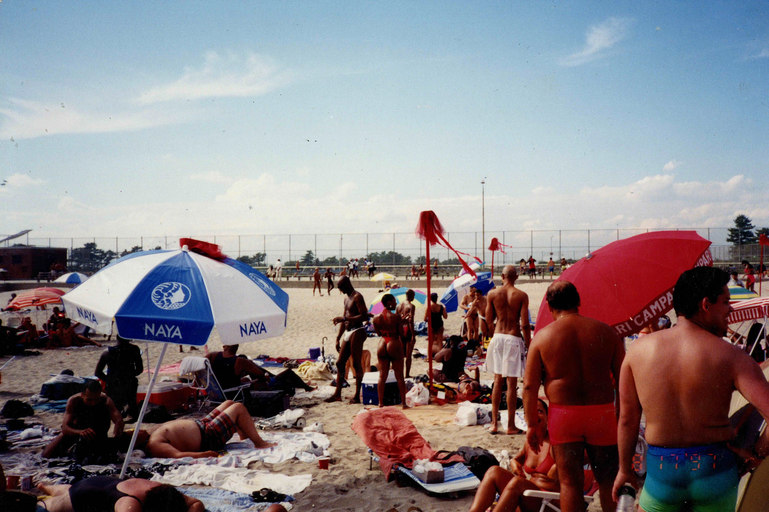 ANTHOLOGY_SCANS_RALPH_BEACH_PARTY_img058